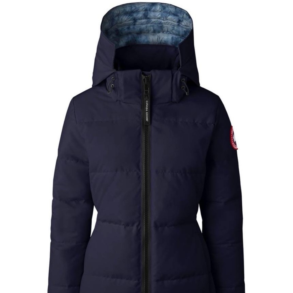 AUTHENTIC CANADA GOOSE SWEATER